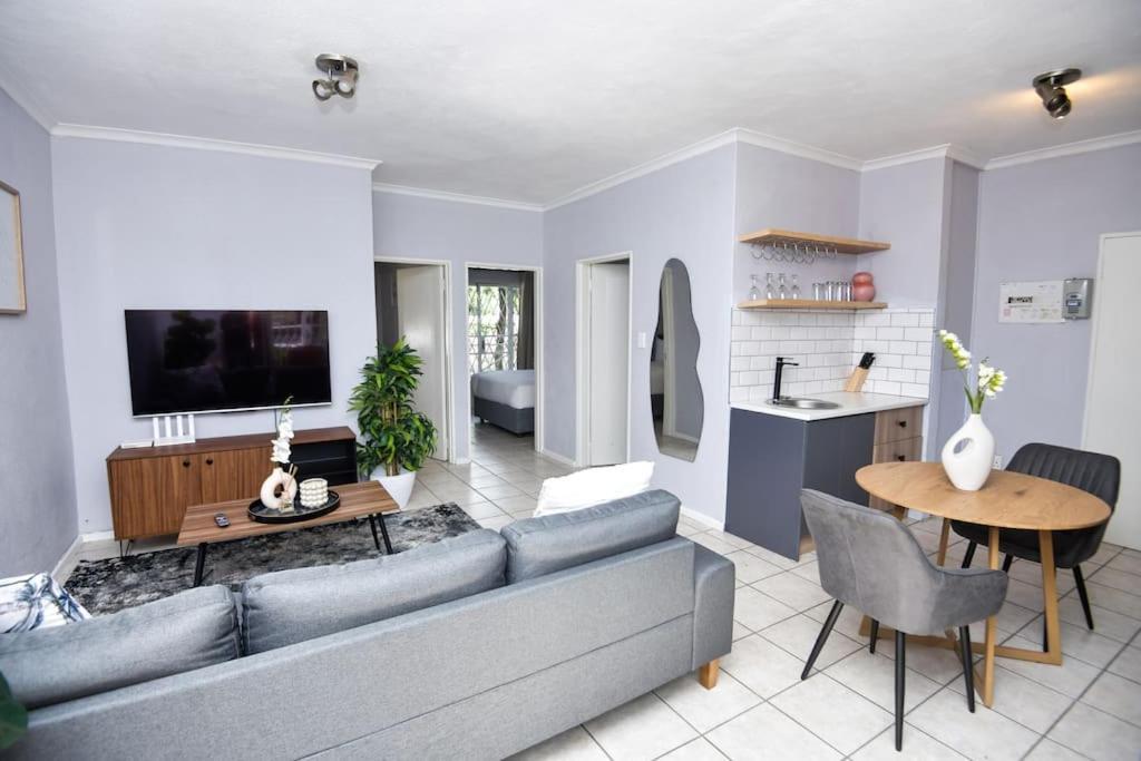 Comfy Hatfield Appartment Преторія Екстер'єр фото