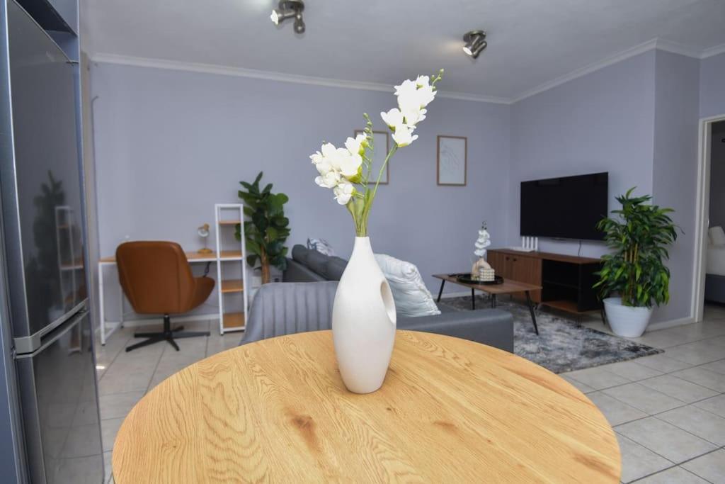 Comfy Hatfield Appartment Преторія Екстер'єр фото